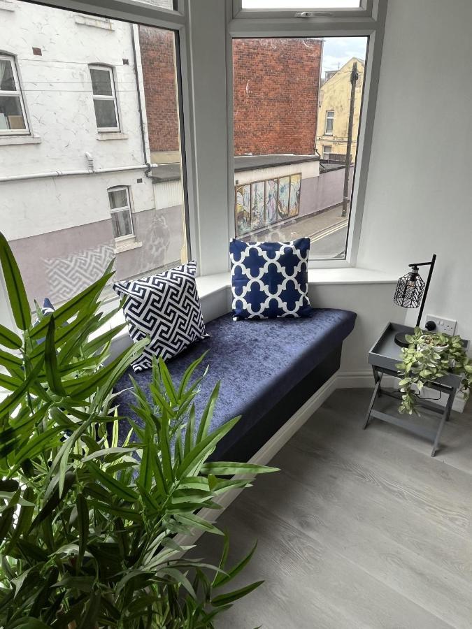 Apartment 20 Coop Street